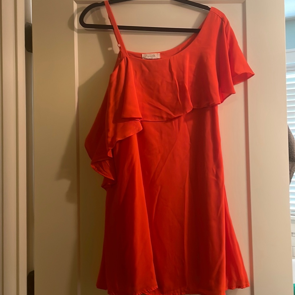 One shoulder bright orange/red dress! Super cute for summer